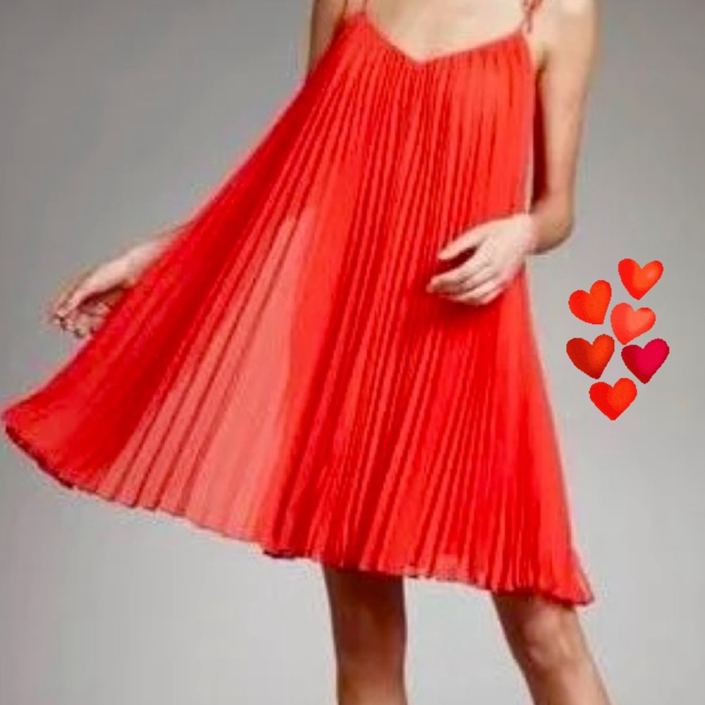 RED A&F pleated dress❤️